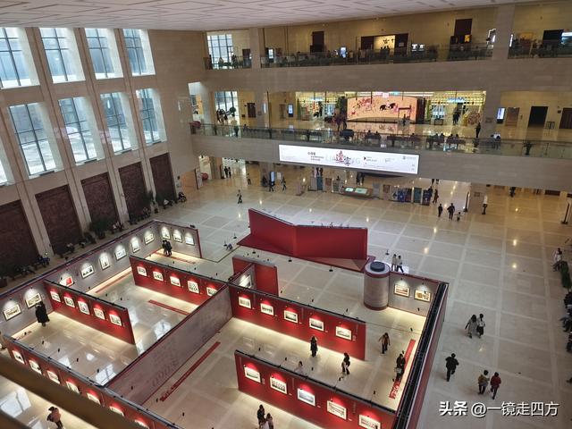 在辽宁省博物馆新馆的一楼特展区，能集中看到不少这里的镇馆之宝