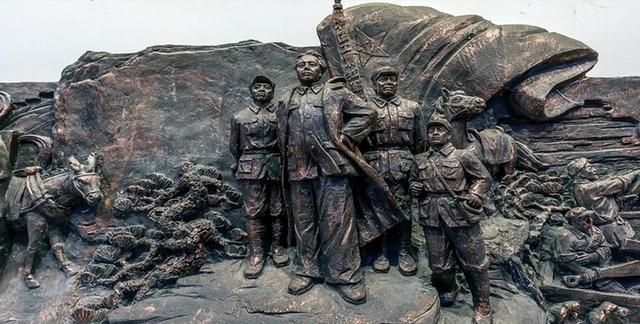 1955年，毛主席从开国上将名单上划去一人，四个月后为他单独授衔