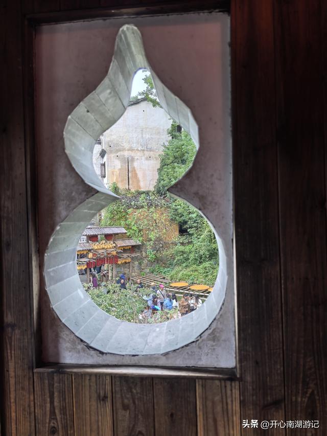 2025年秋老姐俩江西行，去篁岭看晒秋