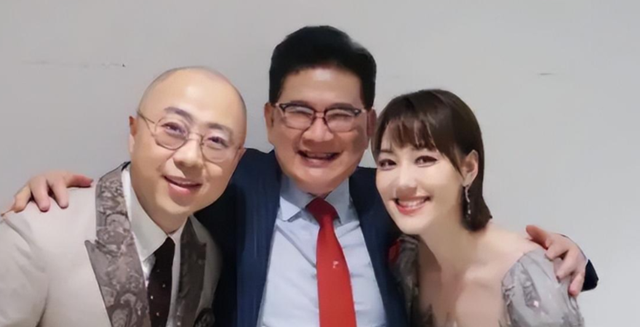 讨好大佬、陪睡上位、遭央视开除，被传与小尼结婚的她如今怎样了