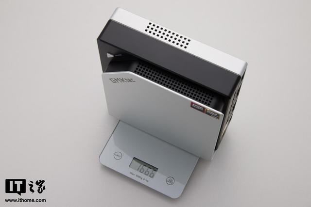 极摩客EVO-X2 Mini AI工作站评测：AI Max+395加持顶级性能