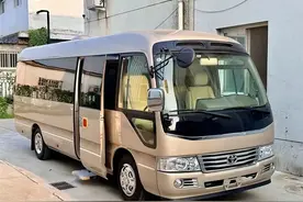 考斯特为啥成领导座驾？国产商务车为何不做这种车？图片