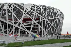 砸了34亿建鸟巢，一年维修费高达7千万，15年过去，如今赚是赔?图片