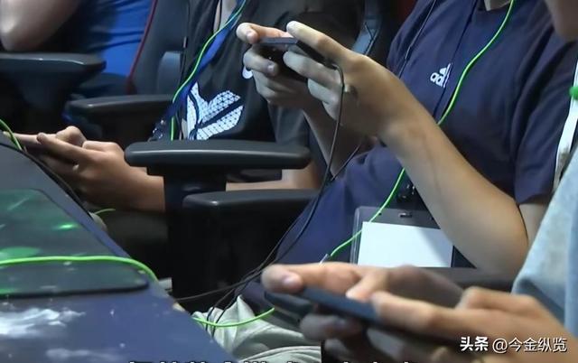 一天被骂76万次！狂赚6600亿！腾讯巨额财富，绝非只靠游戏皮囊！