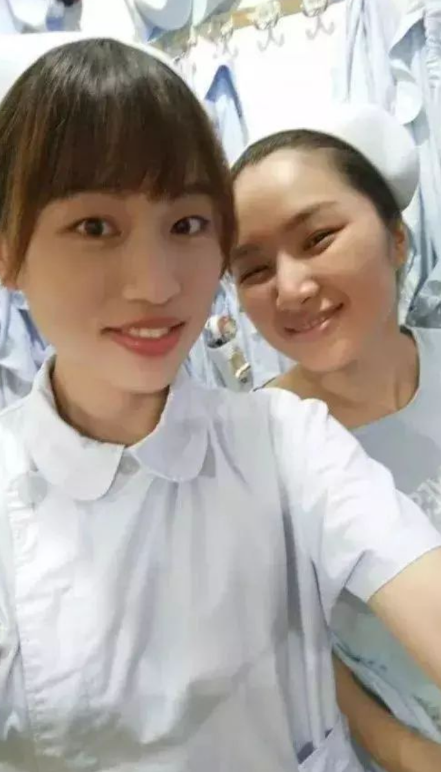 违规风波还没结束，辞退传闻再起，但最快女护士身上始终有件对事