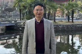 美国莱斯大学终身教授钮凤林，已回国加盟中国科学技术大学图片