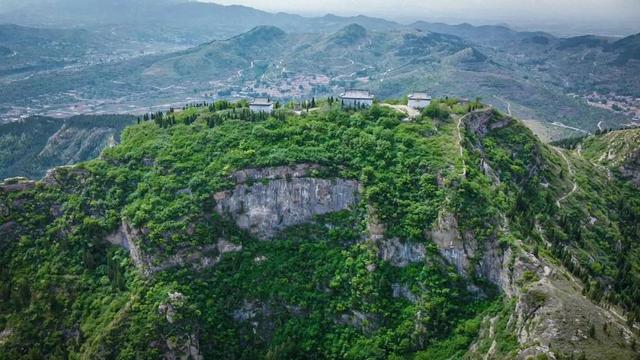 待济南天朗气清，来一场自驾山、村、溪、湖之旅散散心吧！