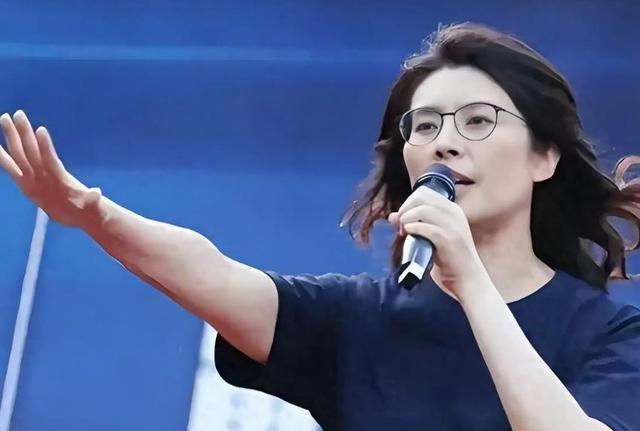 果然不出所料：郑丽文想来北京的消息传遍岛内，民进党送她一句话