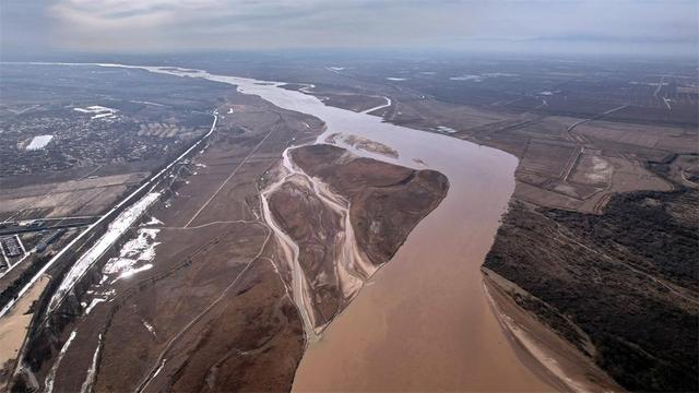 冬日黄河美景如画