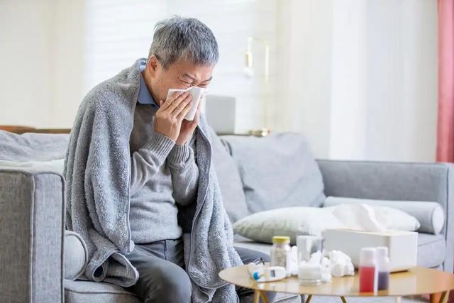 越吃眼睛越亮的4种食物，医生提醒：老年人每周吃几次，维护眼睛