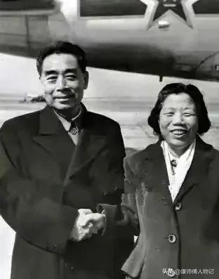 晚年邓颖超透露：恩来在上海有另外一任“妻子”，俩人相处很默契