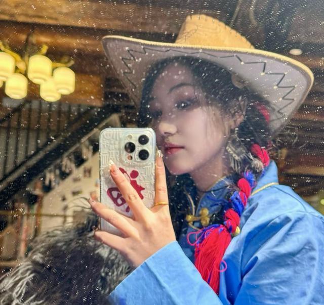 贵州女骑手郑瑶去世，年仅21岁，友人曝原因，再有一年护士转正