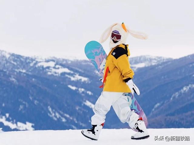 根本坐不住！“雪假”来新疆滑雪呀！