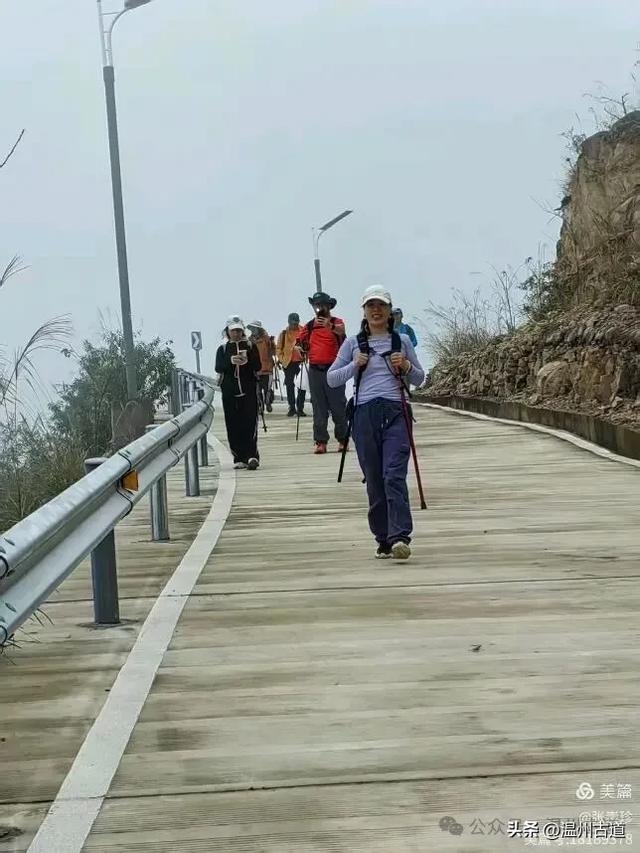 周末徒步去!这个有"温州版武功山"之称的名山,你可要去爬一次