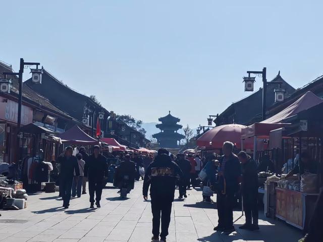 无需去公园，请随着我进山看风景吧