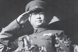 保卫部长怒怼陈赓：他天天喝酒，能特赦吗，陈：你不合格犯迷糊图片