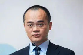 美团创始人王兴清空微博？知情人回应：早就“半年可见”，没有“清空”动作图片