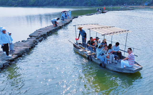 清明假期首日，海口亲子游火热登场！