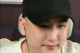 潘云侠直播说：张云雷是我弟弟，岳云鹏是我哥，我是李菁的大徒弟图片