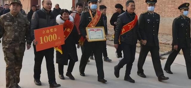 一等功	，二等功，三等功，都享受什么待遇？