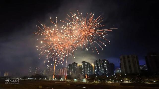 【出彩天水 璀璨秦州】天水元宵节烟花秀绽放！万人空巷共赏盛景