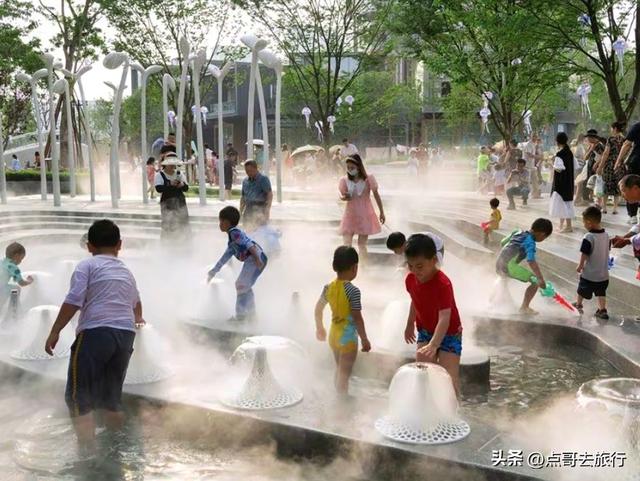 成都市区5大耍水公园，超级清净，还有沙滩，公共交通可直达！