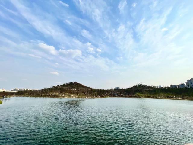 上海双子山内部曝光：7层藏1500车位，技术破解软土造山