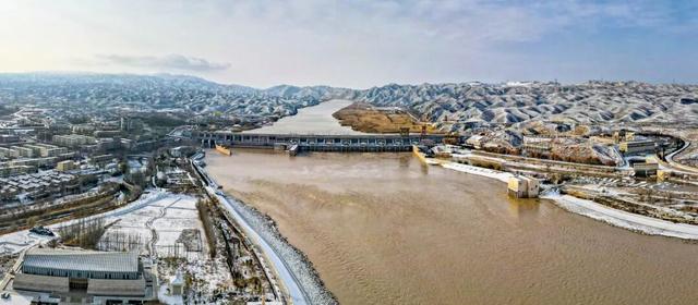 青铜峡黄河大峡谷冰雪乐园12月焕新启幕！邀您共赴一场冰雪奇缘