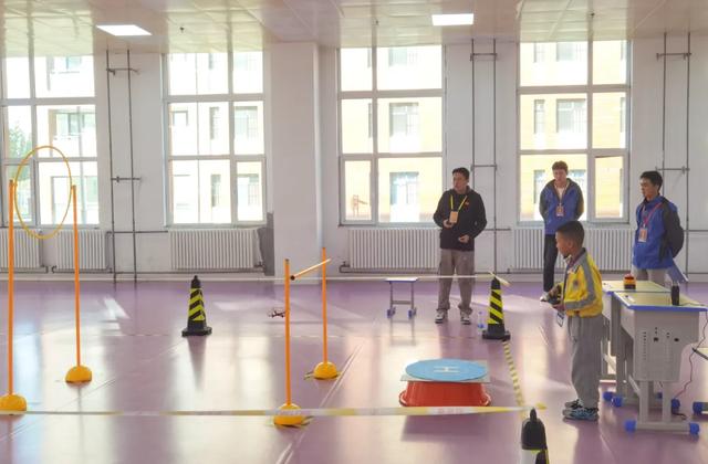 科技筑梦创未来！兴庆区第三届青少年科学节精彩绽放