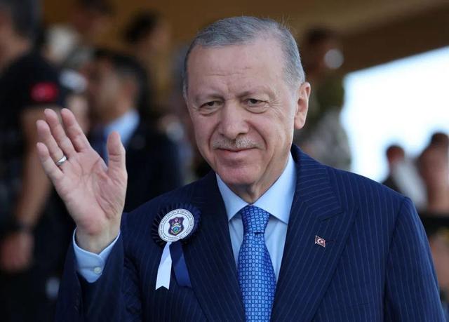 中国被下套了！土耳其免签坑惨游客	，首批国人已被收割到破产