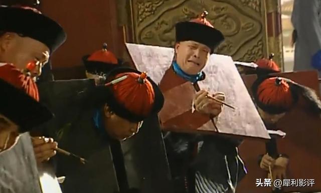 康熙铠甲合体，戴枷锁上朝，整活中年人的快乐生活