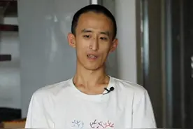 16岁读博士神童张炘炀后续：没钱没工作，自称父母欠他千万房产图片