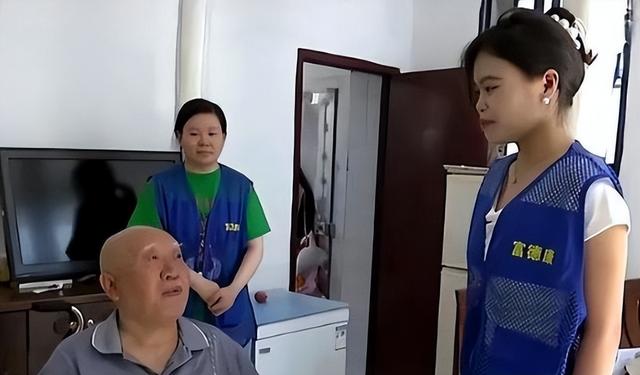 95 后站长用快递网络改造养老：月流水 35 万，8 分 20 秒上门