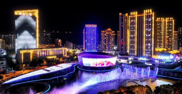 广元不远 周末优选 | 白天热到不想出门？玩法上新，来给利州比个“Yè”！