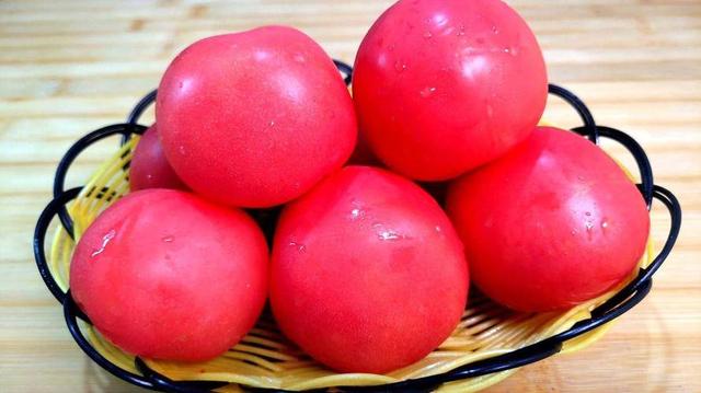 番茄是肝炎“克星”？提醒：为了肝脏健康，这3种食物可以多吃