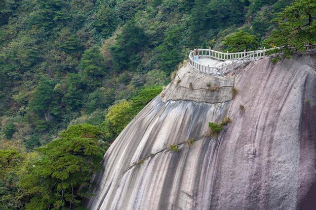 谁说河南只有少林寺？洛阳这波操作，把郑州开封都整不会了。
