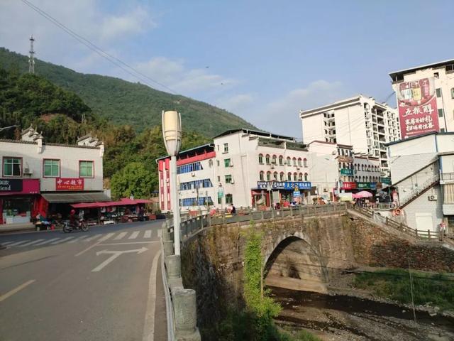 从得胜铺到卡子石门，盘越鄂陕界岭