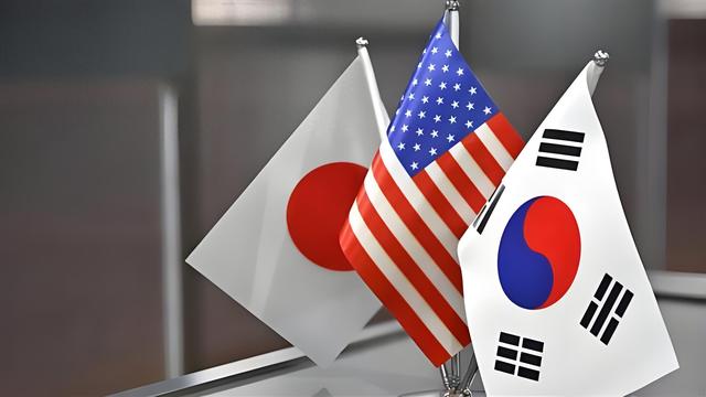 首尔会谈结束，中日韩发联合声明，信号明确，高市还是没办法对话