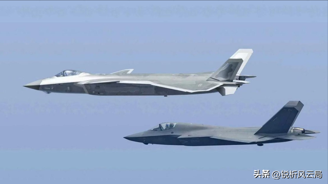 歼20S解锁反舰技能，美军航母遇最大克星，鹰击导弹+隐身作战碾压