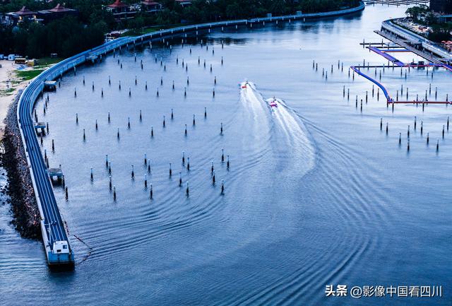 海南陵水：自由灯塔引客来