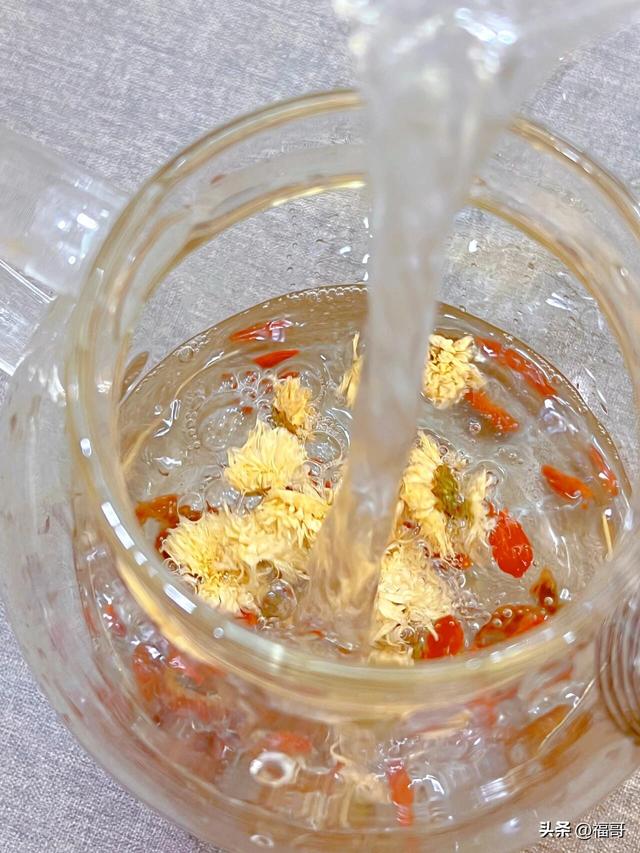 开水泡3样，大肚腩全掉！无需节食减肥，吃着吃着就瘦了