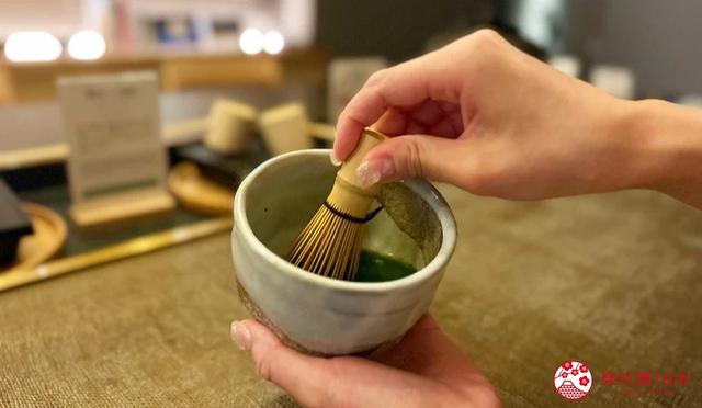 札幌近郊温泉旅馆推荐「定山溪花红叶」：贵宾厅内免费吃喝