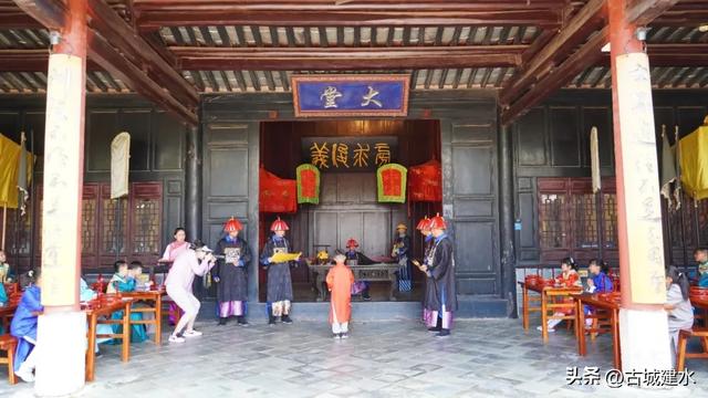 建水迎来暑期旅游“热潮”