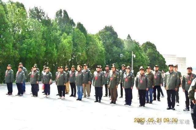 38军子弟瞻仰纪念塔山阻击战的英烈~38军子弟红色东北行第二行程