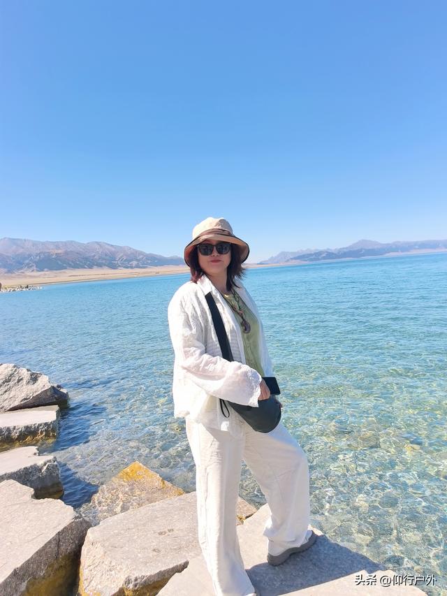 大美新疆十天游
