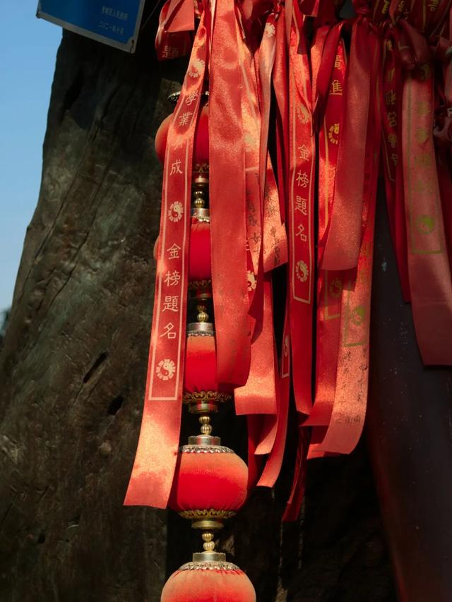 洛阳吕祖庙：女人拔掉别人的香，插上了自己的！最好的祈福是善良