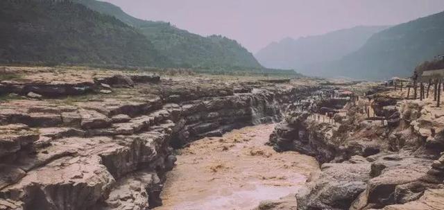 70多年前的大雪天	，毛主席为什么决定把河南省会由开封迁至郑州？