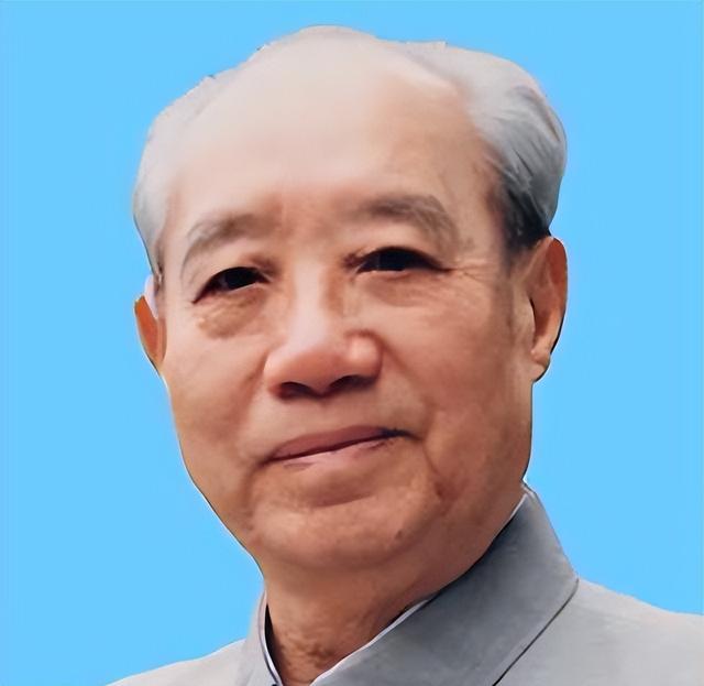 北京饭店建到14层时，汪东兴惊出一身冷汗	，立即上报：不能再建了