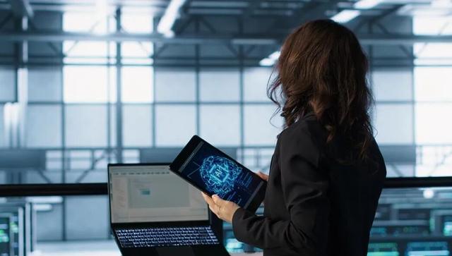 手机厂靠拢豆包