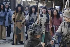 丐帮最出色的8位帮主,论实力,耶律齐第4,黄蓉第3,第1名打伤扫地僧图片